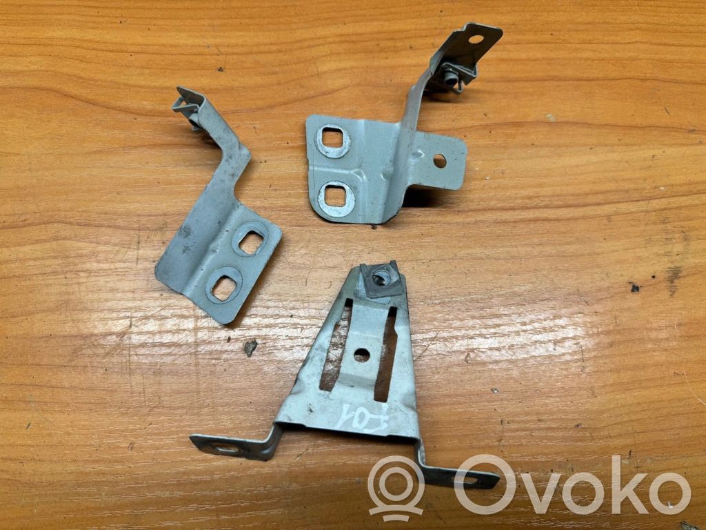 BMW 7 F01 F02 F03 F04 Bridă fixare aripă față 