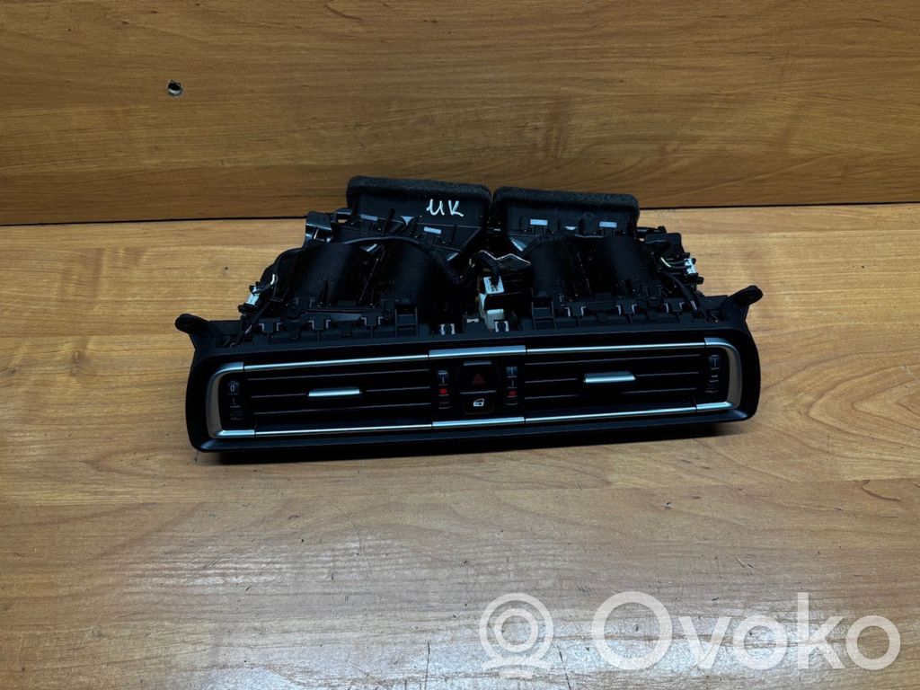 BMW 7 F01 F02 F03 F04 Dysze / Kratki środkowego nawiewu deski rozdzielczej 