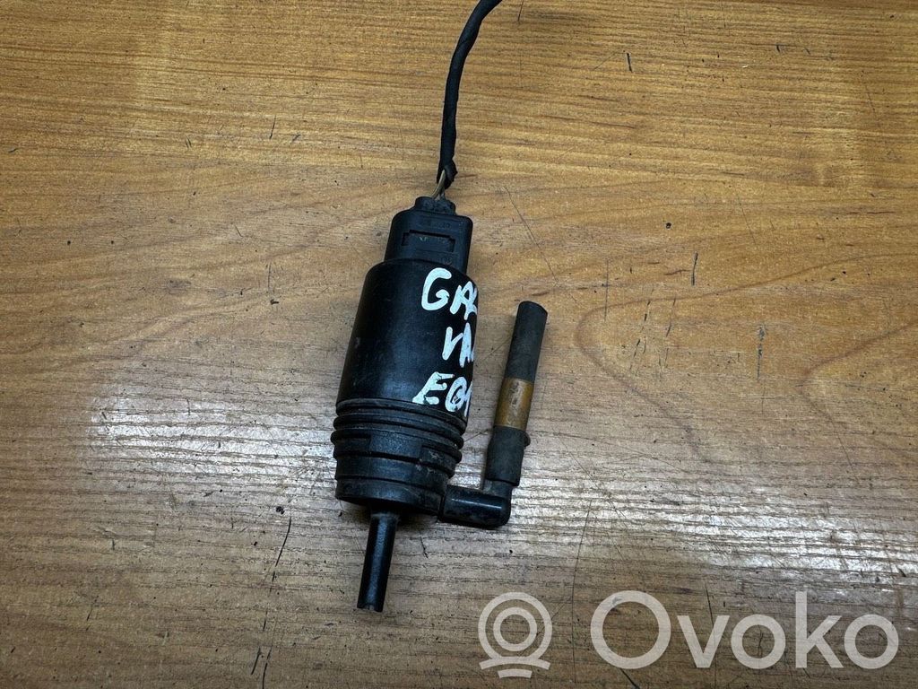 Windscreen/windshield washer pump   8377612