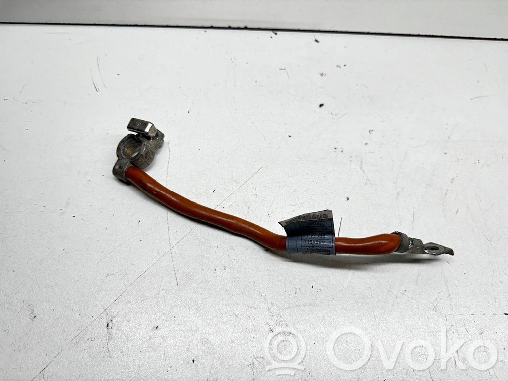 BMW 5 E39 Minus / Klema / Przewód akumulatora 