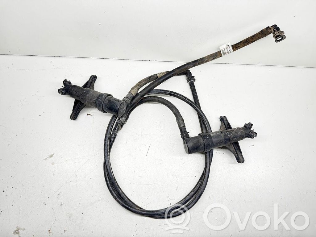 BMW 5 E60 E61 Dysza spryskiwacza lampy przedniej 
