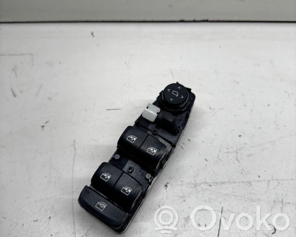 BMW 5 G30 G31 G38 Electric window control switch 