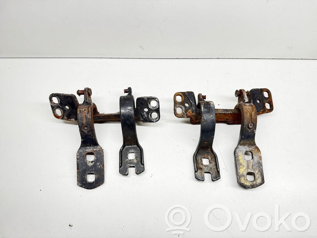 BMW 5 E39 Tailgate/trunk/boot hinge 