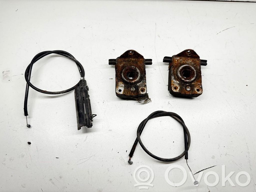 BMW 5 E39 Zamek pokrywy przedniej / maski silnika 