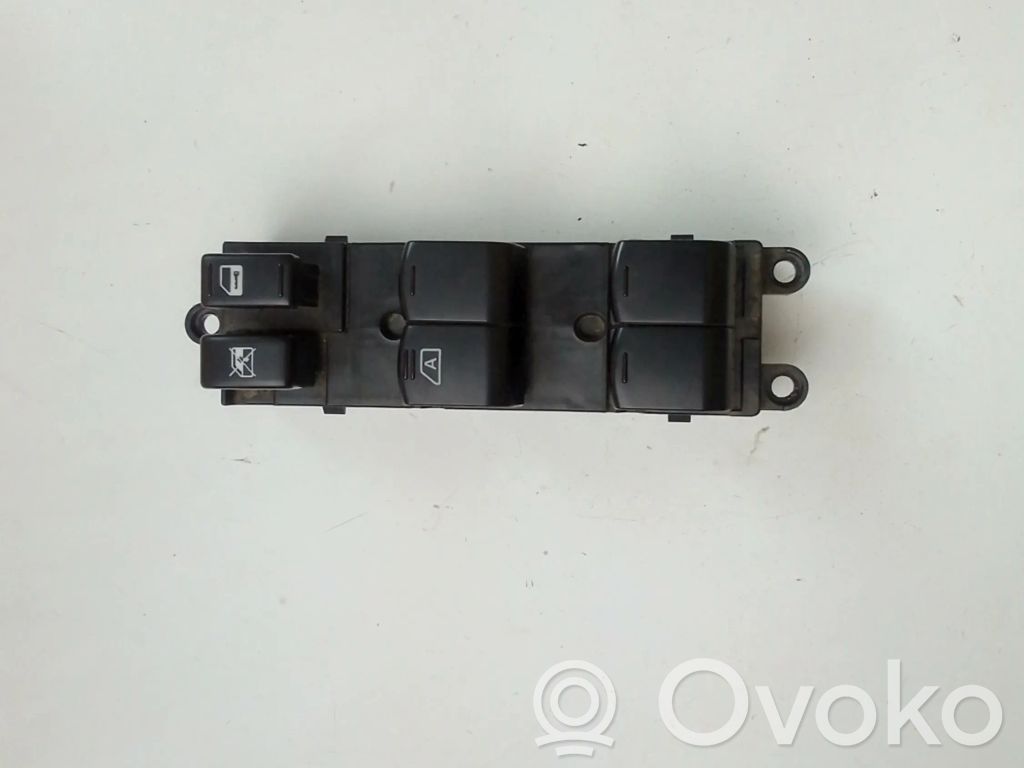 Subaru Impreza III Electric window control switch 