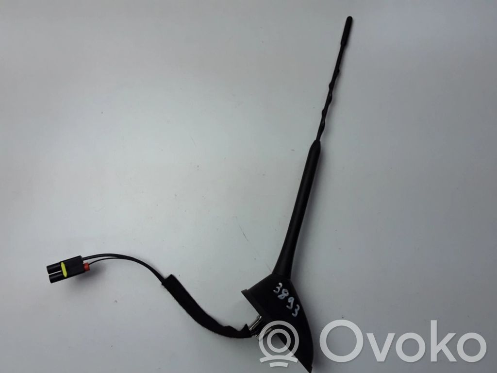 Ford Focus GPS-pystyantenni 