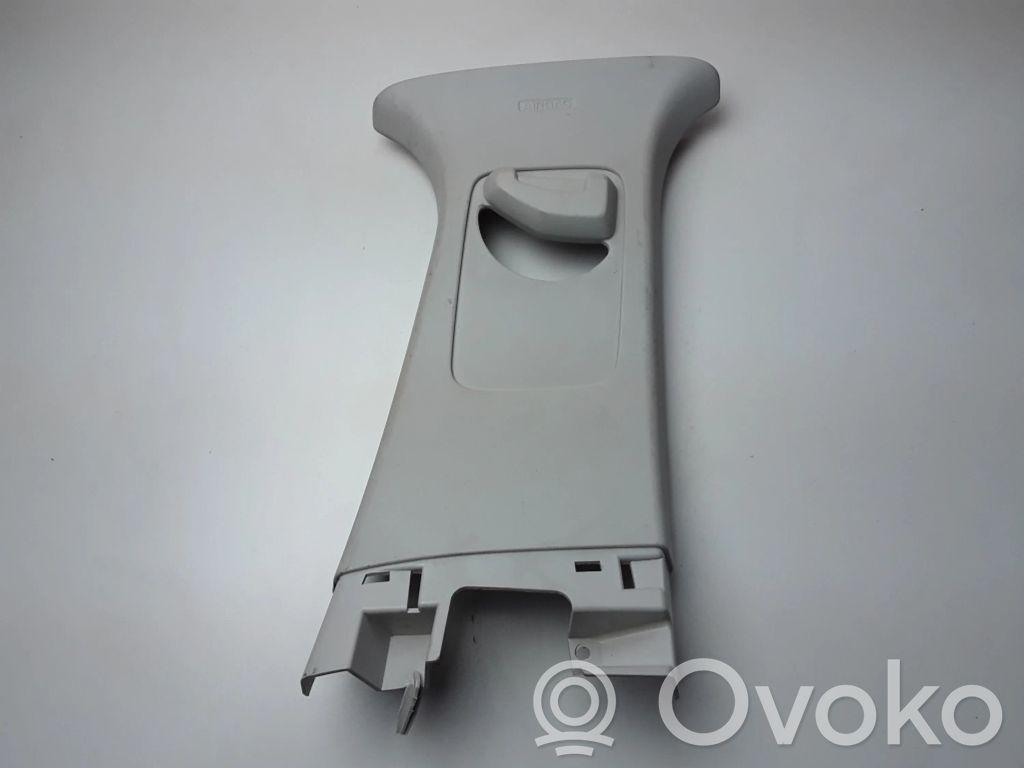 Ford Focus Pilar (B) (superior) 