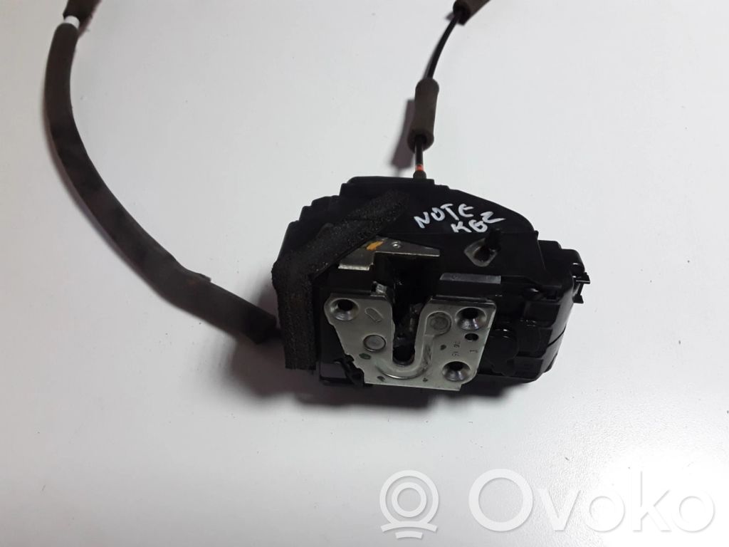 Nissan Note (E12) Aizmugurē slēdzene 