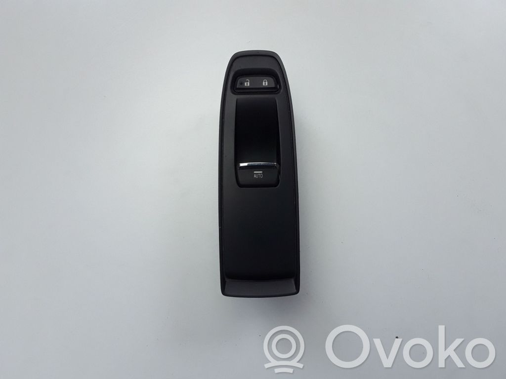 Subaru Forester SK Electric window control switch 