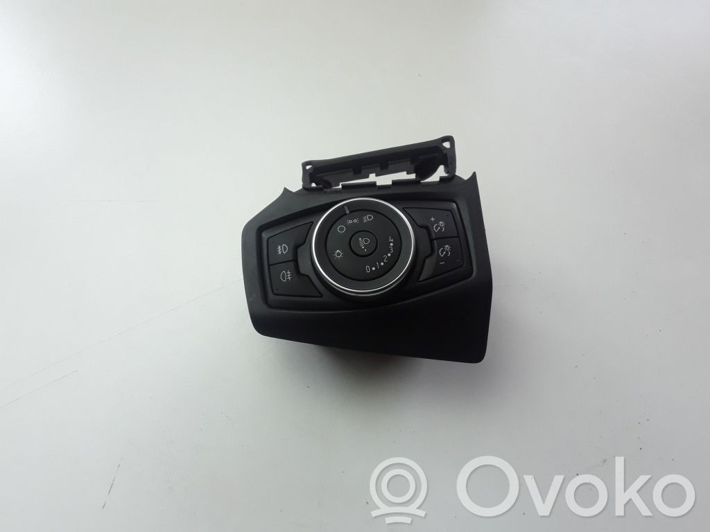 Ford Focus Light switch 