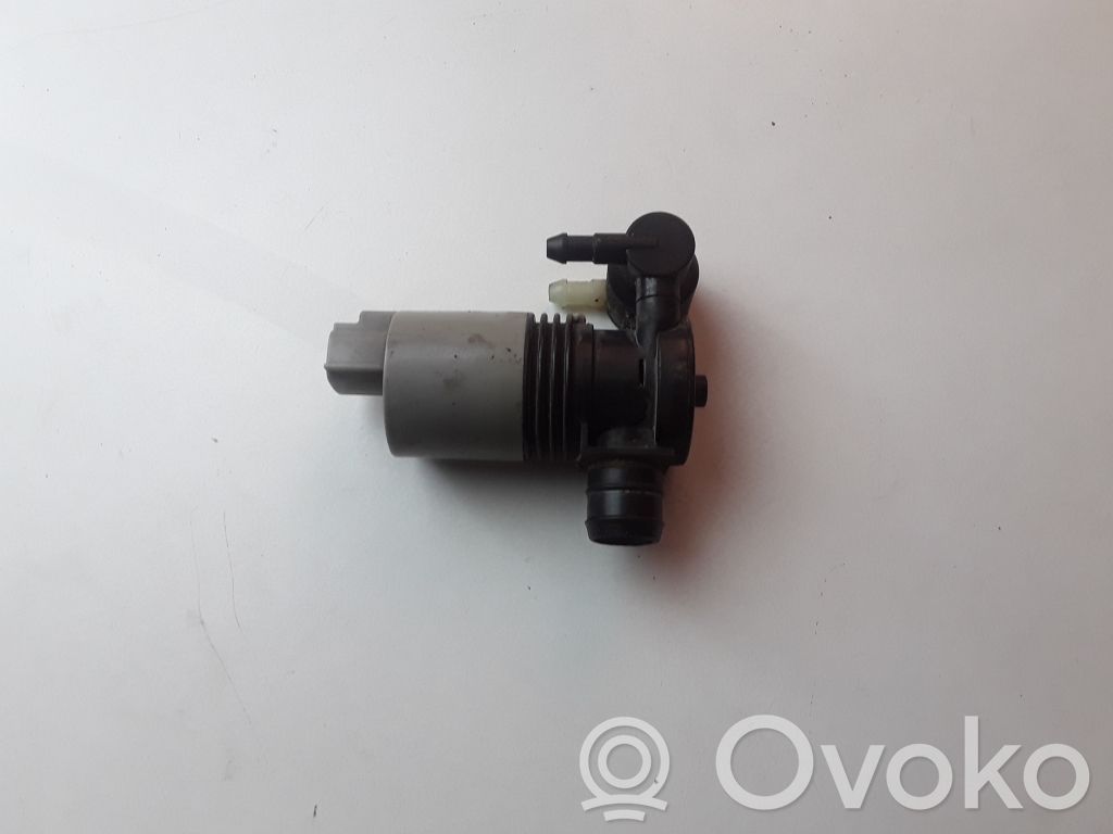 Toyota Auris E180 Windscreen/windshield washer pump 