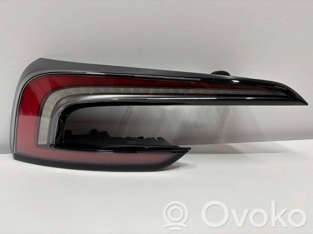 Tesla Model 3 Takavalot 