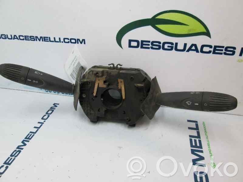 Fiat Punto (188) Butoane/comutatoare pe volan 