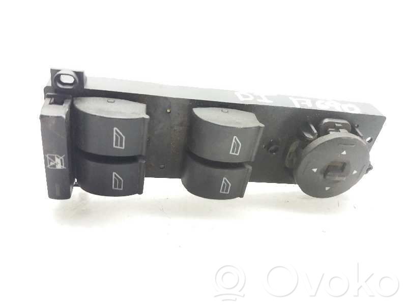 Ford Focus Interruptor del elevalunas eléctrico 