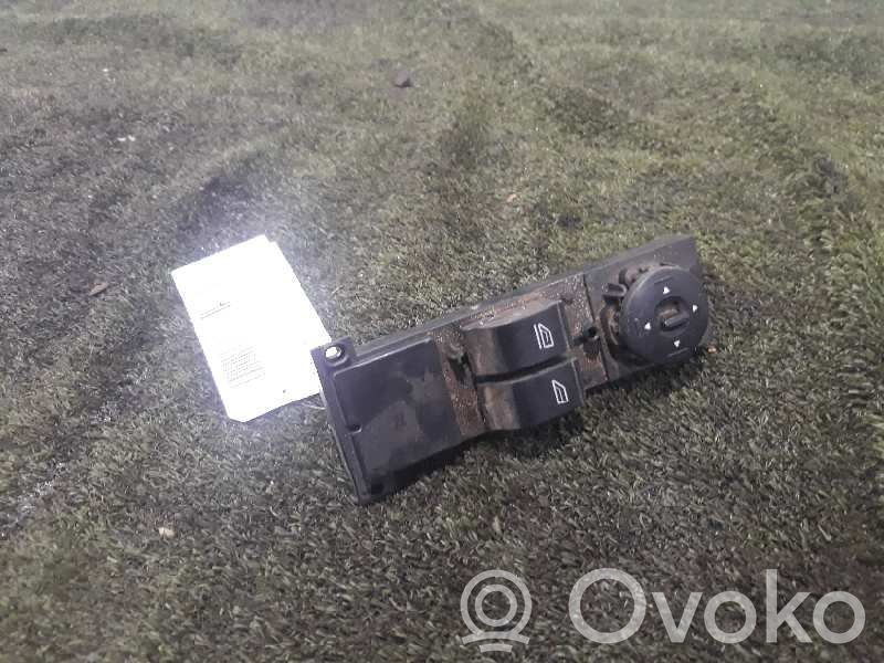 Ford Focus Electric window control switch 