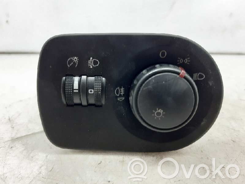 Seat Leon (1P) Light switch 