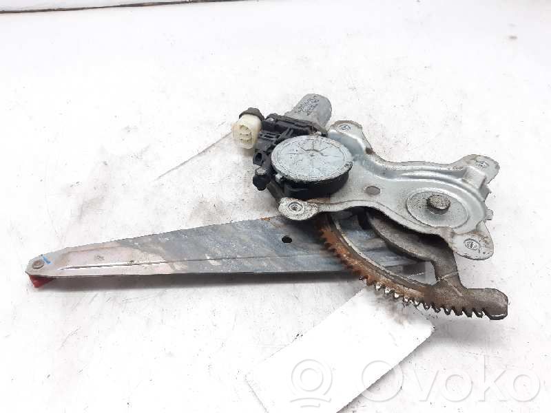 Mitsubishi L200 Macara geam spate manuală 