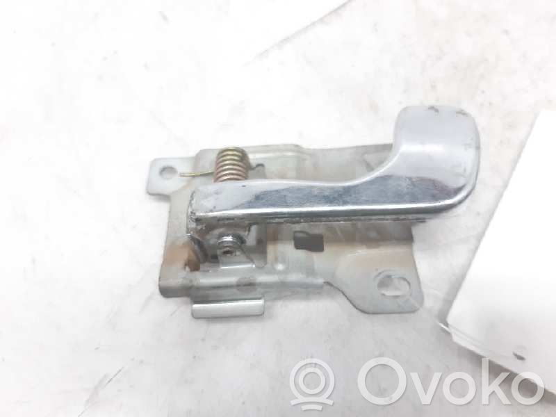 Mitsubishi Montero Manecilla interna puerta delantera 