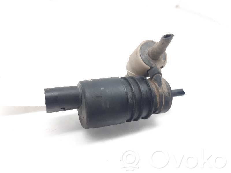 Mitsubishi Outlander Windscreen/windshield washer pump 