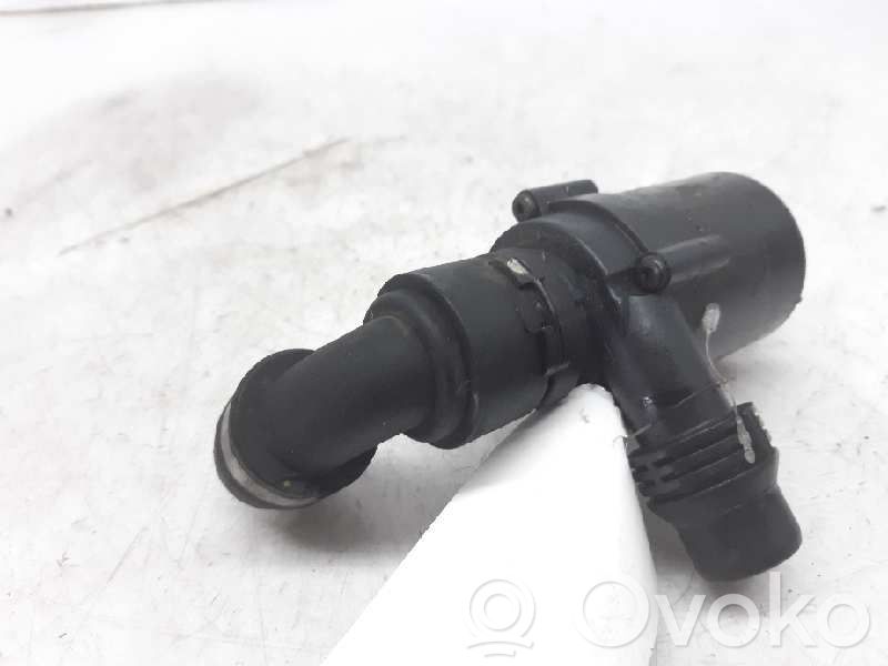 Pompe de circulation d'eau   702078340