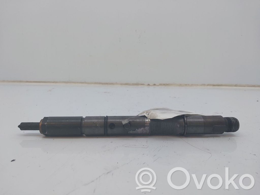 Inyector de combustible   059130201A