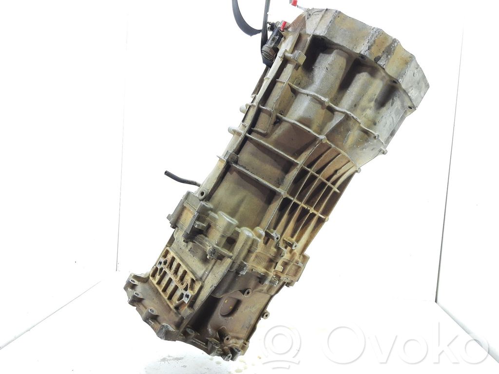 Nissan NP300 Manual 5 speed gearbox 