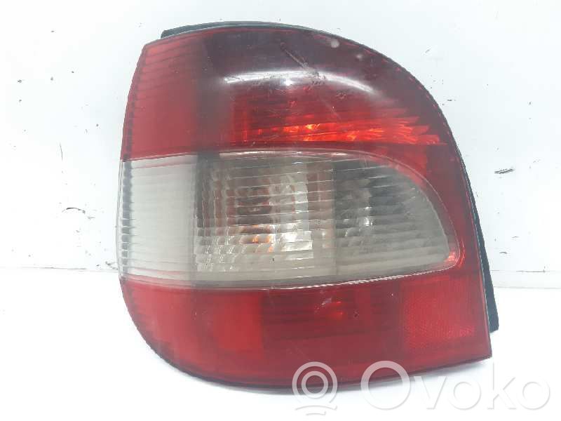 Luci posteriori   7700428054