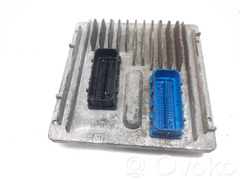 Unidad de control/módulo del motor   12683226