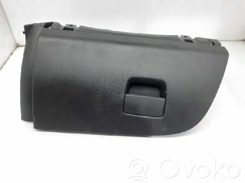 Opel Corsa E Handschuhfach 