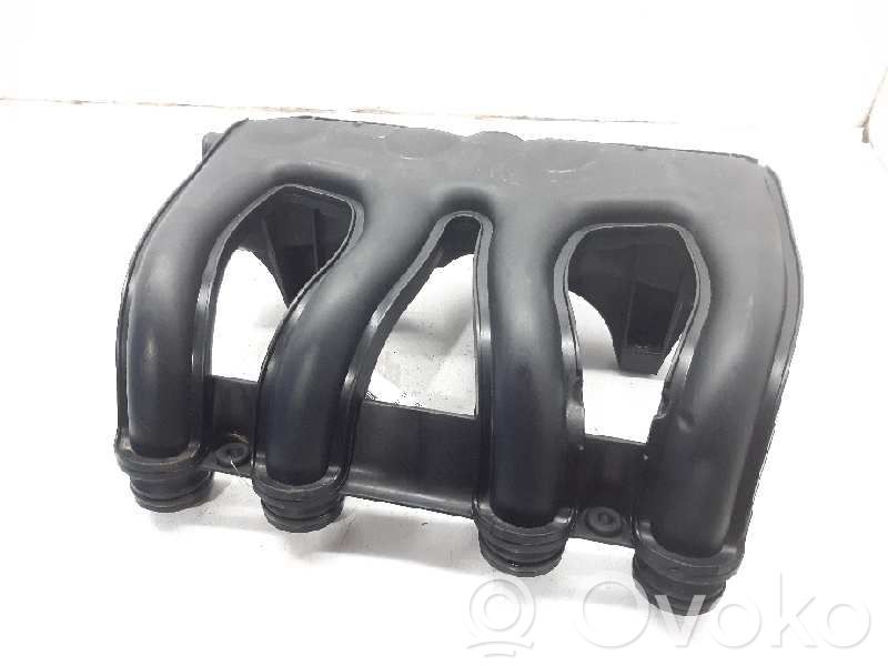 Peugeot 306 Colector de admisión 