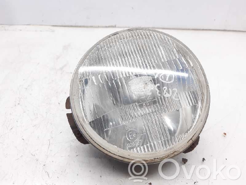 Mitsubishi Montero Lampa przednia 