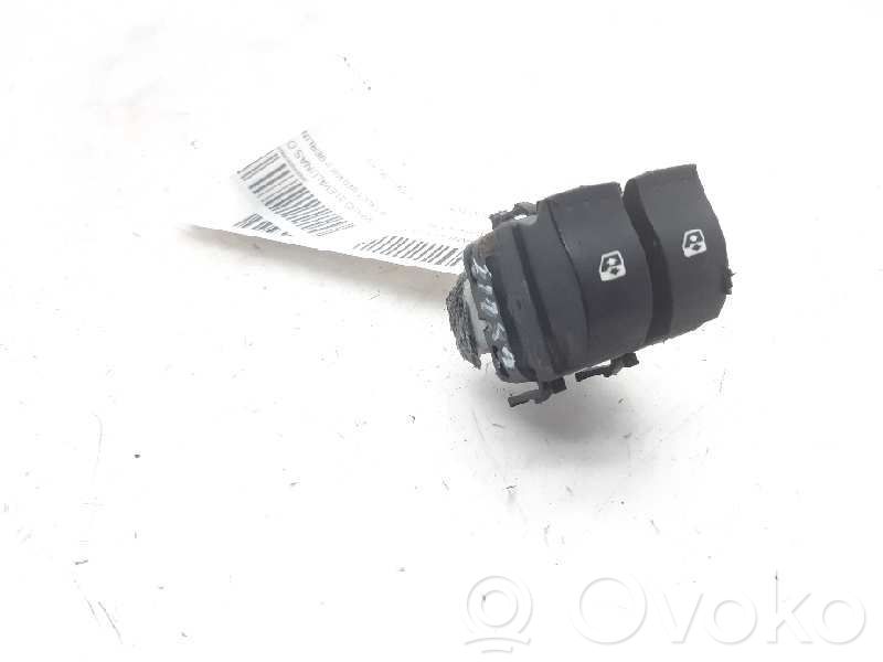 Renault Megane II Electric window control switch 