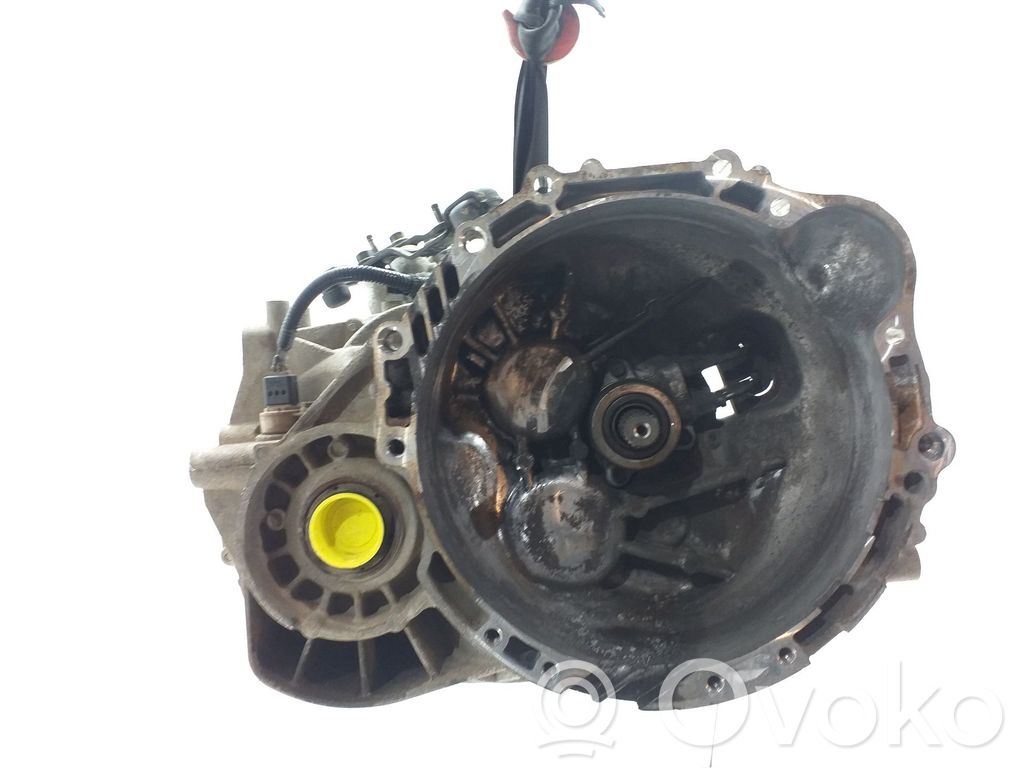 KIA Carens II Manualna 5-biegowa skrzynia biegów 