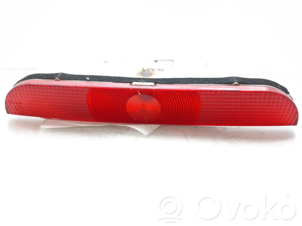Mazda 3 I Third/center stoplight 