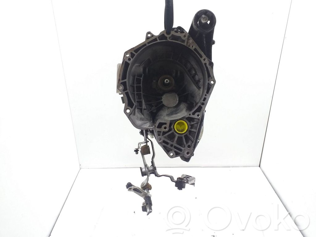 Opel Astra G Caja de cambios manual de 5 velocidades 