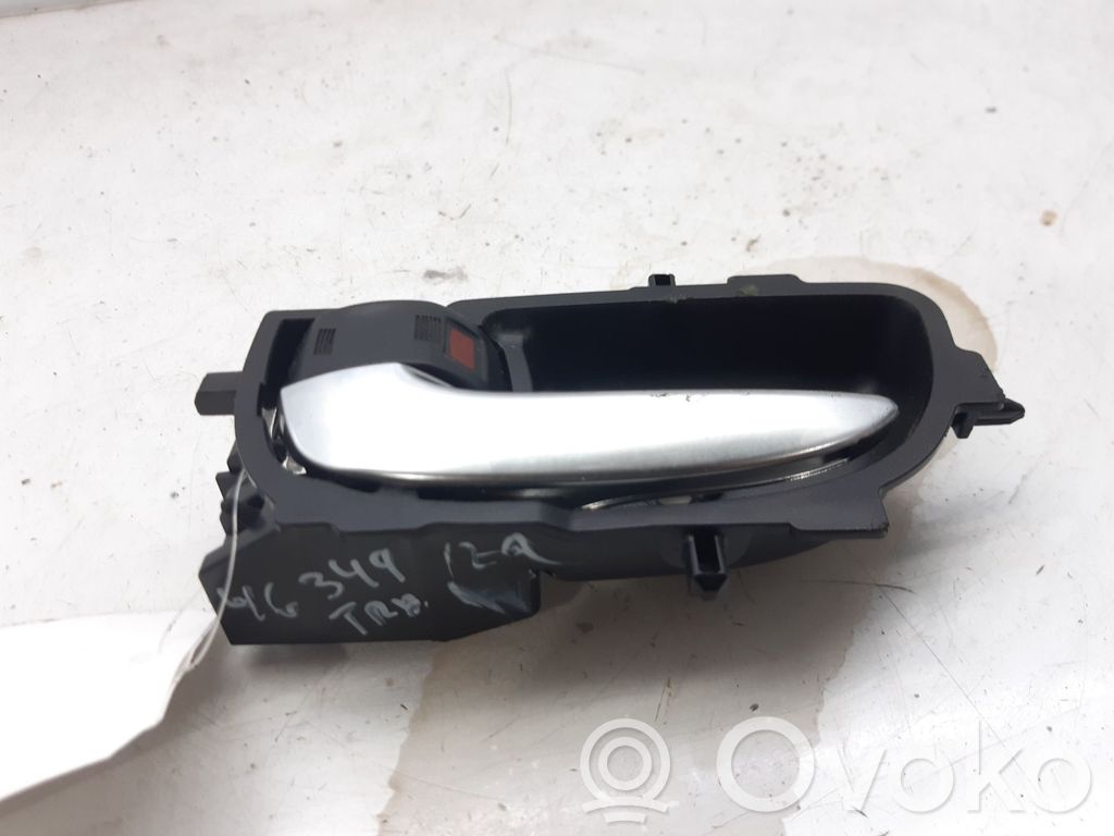 Toyota Yaris Manecilla interna puerta trasera 