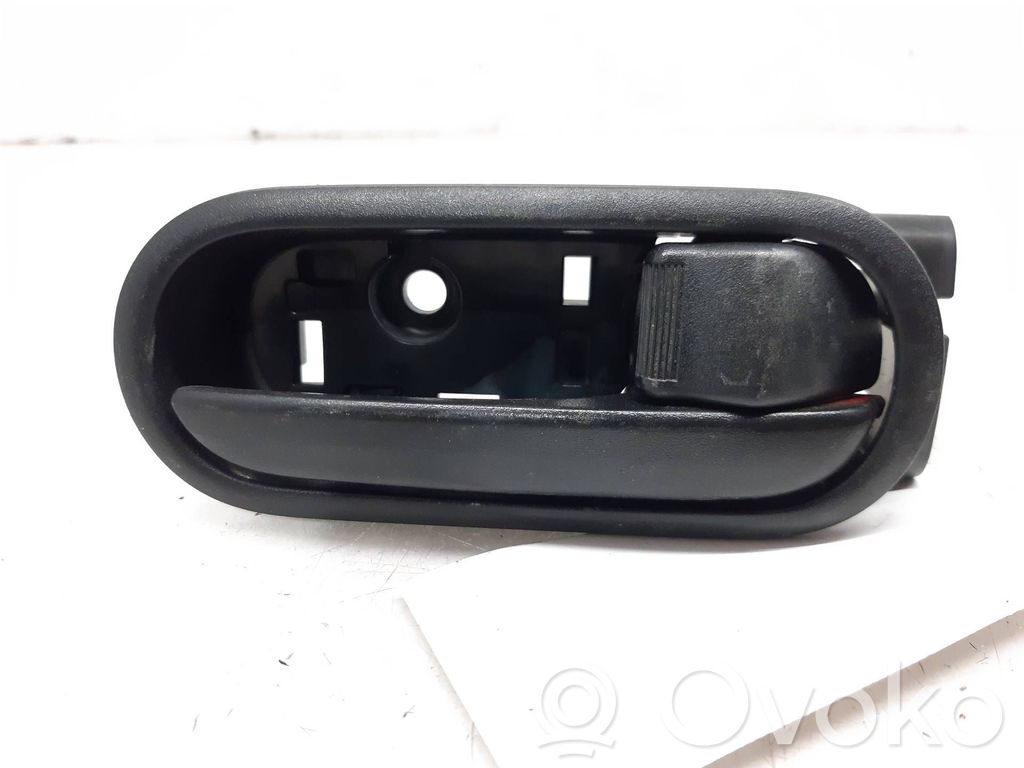 Mazda 2 Manecilla interna puerta delantera 