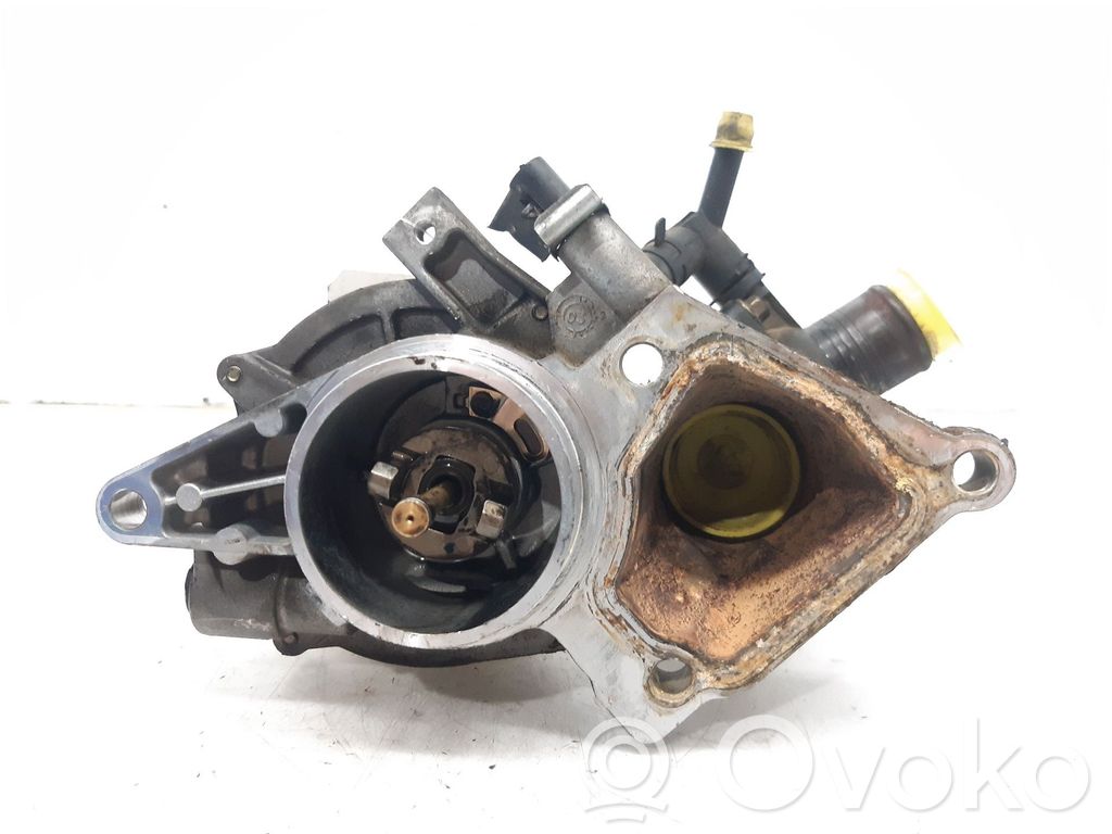 Ford Mondeo Mk III Bomba de vacío 