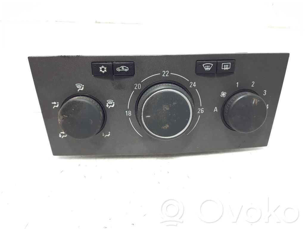 Opel Astra H Climate control unit 