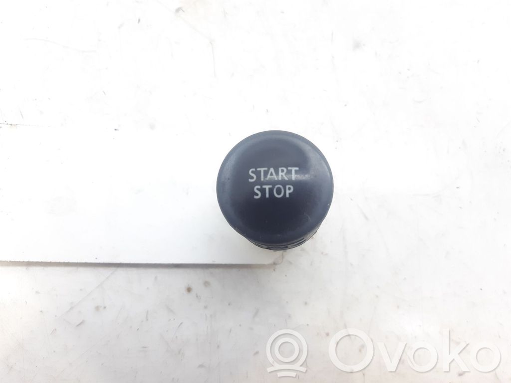 Renault Clio IV Ignition lock 