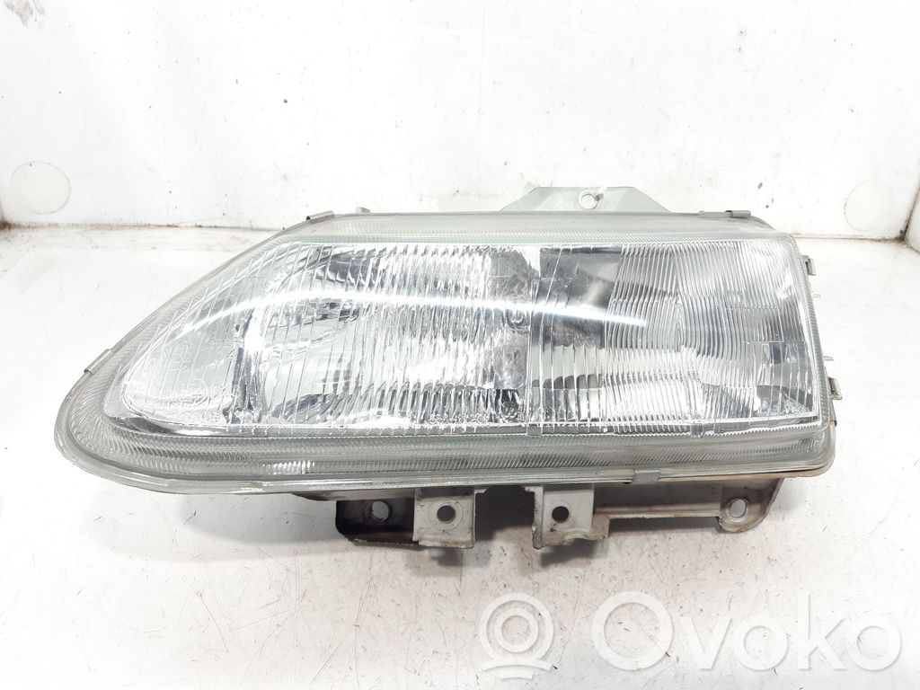 Renault Espace III Scheinwerfer 