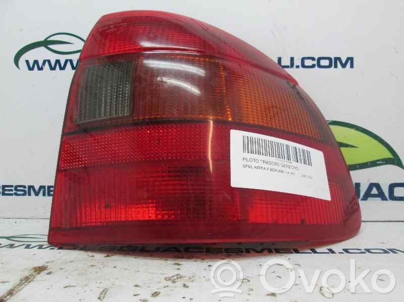 Lampa tylna   45014
