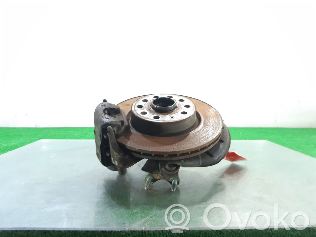 Volkswagen Golf V Achsschenkel vorne 