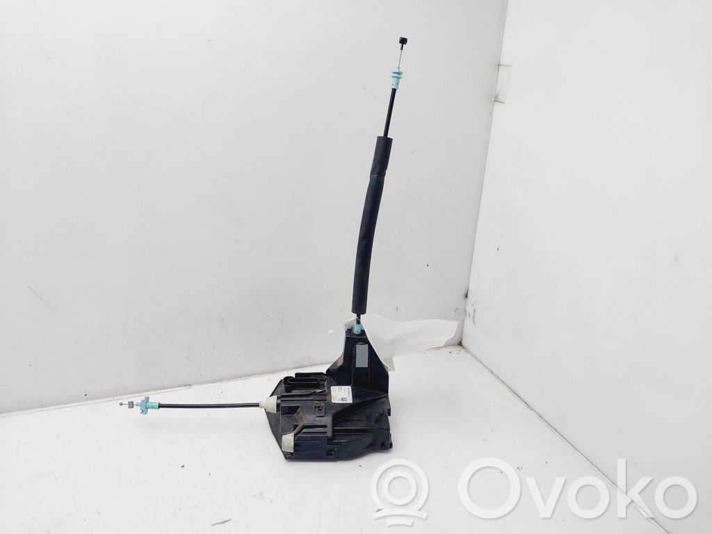 Aizmugurē slēdzene   J9C324994CC