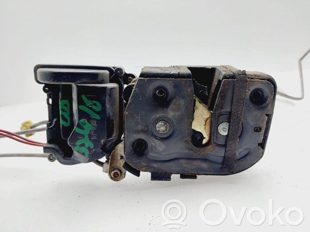 Mazda 323 Front door lock 