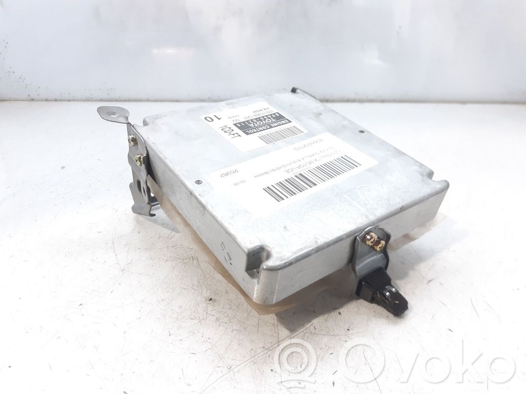 Unidad de control/módulo del motor   8966602110