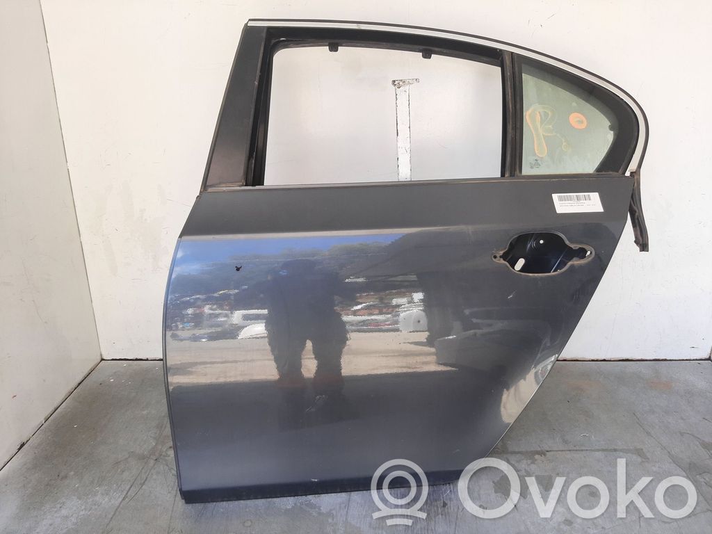 BMW 5 E60 E61 Aizmugurējās durvis 