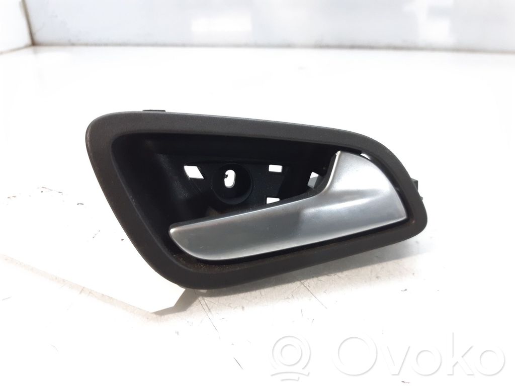 Ford Turneo Courier Manecilla interna puerta delantera 
