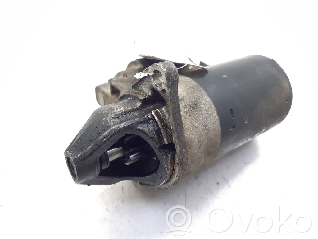 Opel Corsa B Starteris 