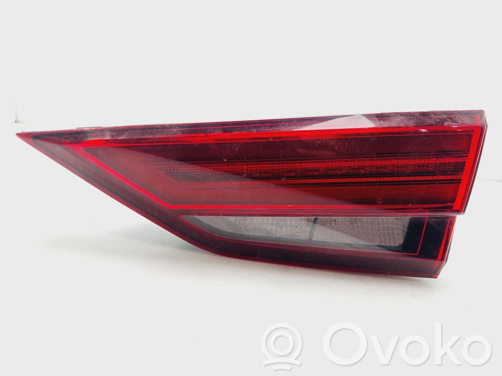 Audi A3 S3 8V Lampy tylnej klapy bagażnika 